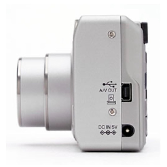 Fujifilm F700 Digital Camera - Picture 5 of 9